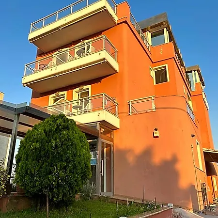 מלון Perea